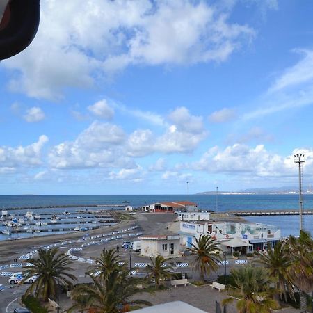 Ferienwohnung Attici Con Terrazzo Vista Mare Calasetta Exterior foto