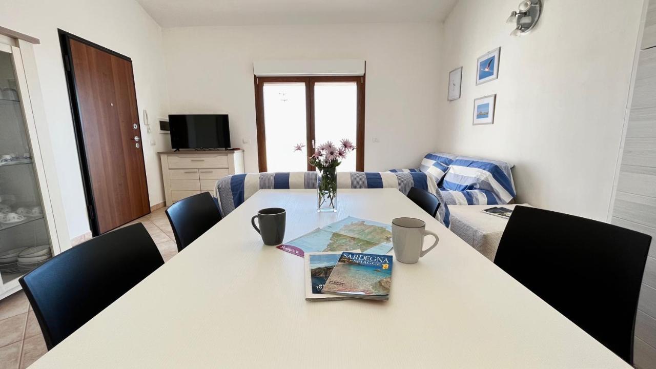 Ferienwohnung Attici Con Terrazzo Vista Mare Calasetta Exterior foto