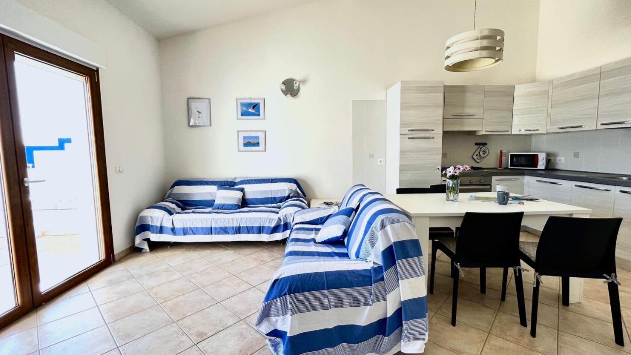 Ferienwohnung Attici Con Terrazzo Vista Mare Calasetta Exterior foto